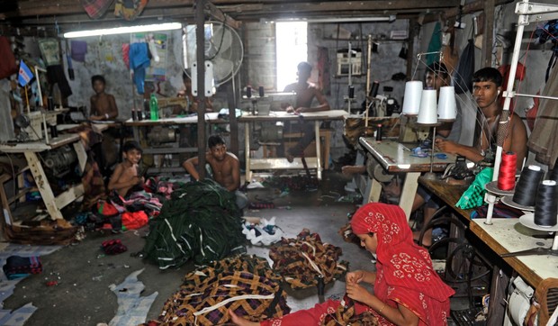 699865_radnici-u-indiji-fabrika-u-indiji-05-foto-profimedia.rs