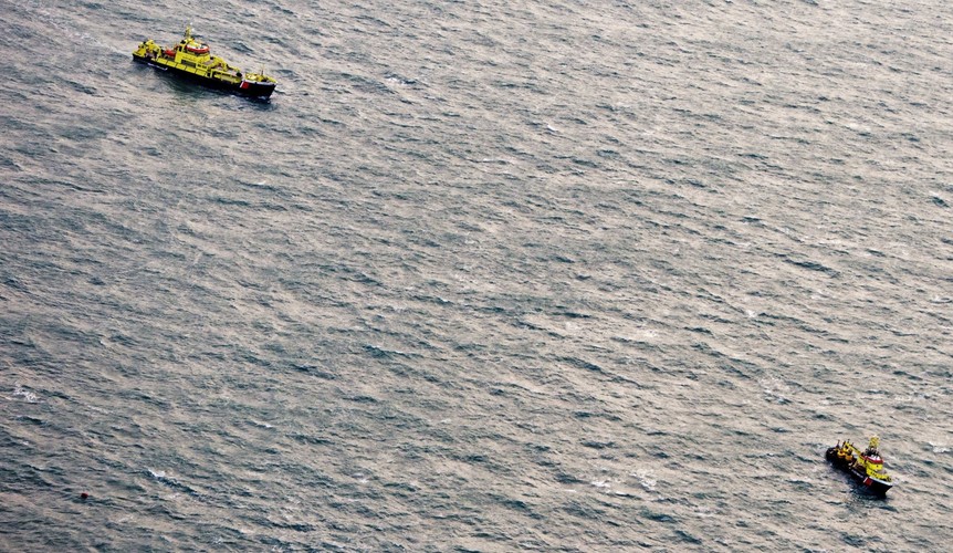 Samochodowiec Baltic Ace z 24 osobami na pokładzie zatonął w środę na Morzu Północnym