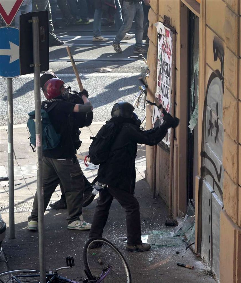 Bitwy z policją, krew i ranni. Tak burzy się świat! ZDJĘCIA