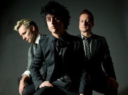 Wokalista Green Day kinowym idiotą