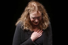 Slavnu glumicu optužuju da je TROJE DECE OTERALA U SMRT psihičkim zlostavljanjem: Sin izvršio SAMOUBISTVO, jedna ćerka UMRLA U BEDI, druga se PREDOZIRALA tabletama