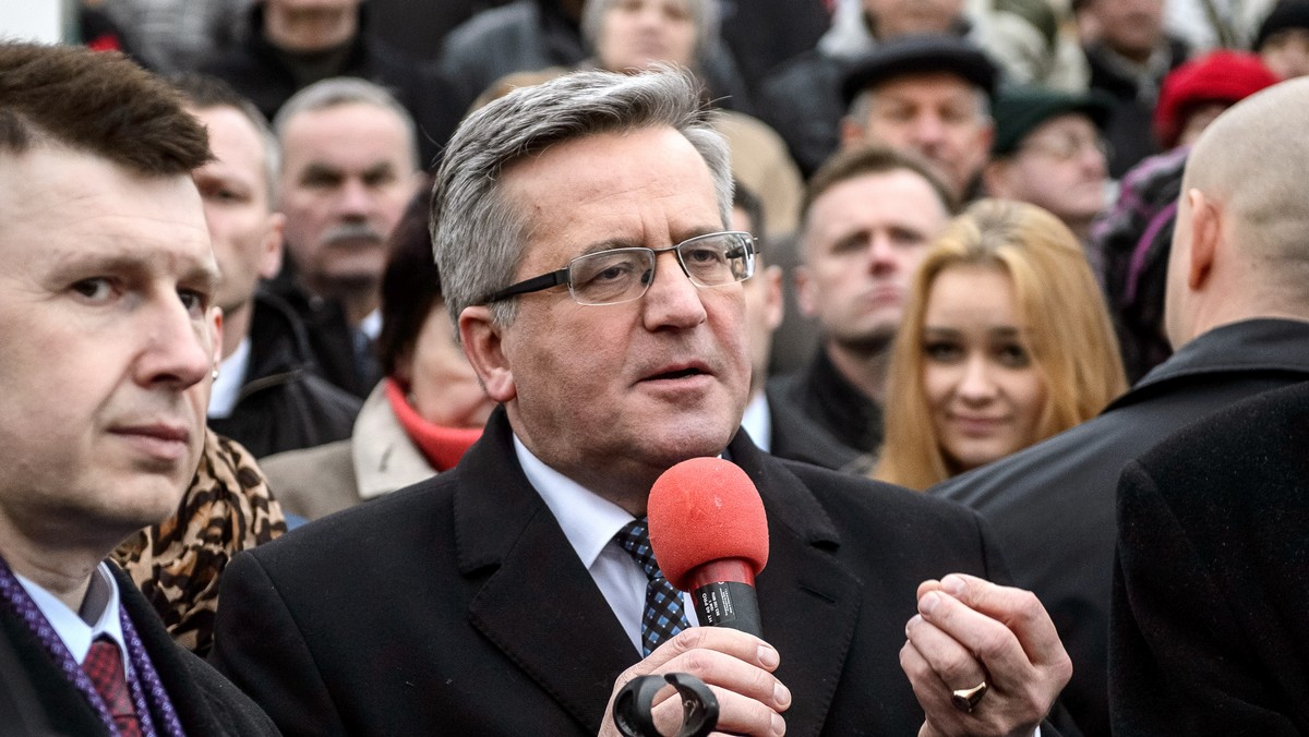 Nadal aktualne jest zadanie budowania prezydentury zgody, porozumienia, współpracy i dialogu - powiedział wczoraj prezydent Bronisław Komorowski na spotkaniu z mieszkańcami Ostrowca Św.