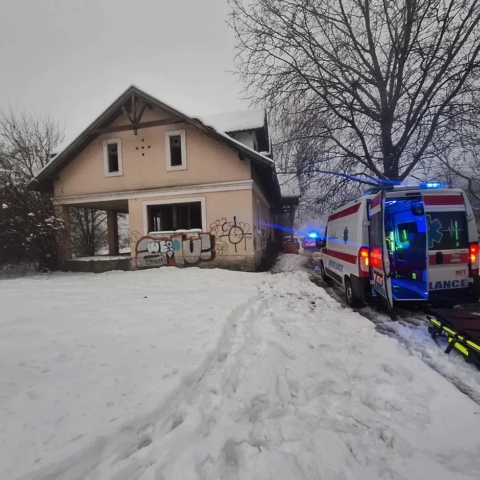 Osoba pala sa objekta u Novom Sadu
