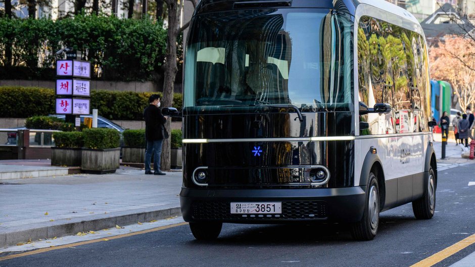 Autonomiczny bus na ulicach stolicy Korei Południowej