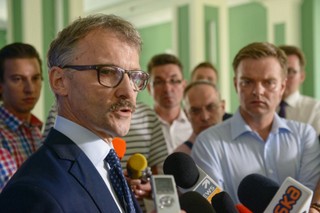'Nie otrzymał zaproszenia, bo przebywa na urlopie'. Przewodniczący KRS o nieobecności sędziego Muszyńskiego na przesłuchaniu