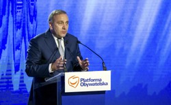 Schetyna na konwencji PO: Polacy muszą zdecydować, czy chcą Polski europejskiej czy PiS-owskiej