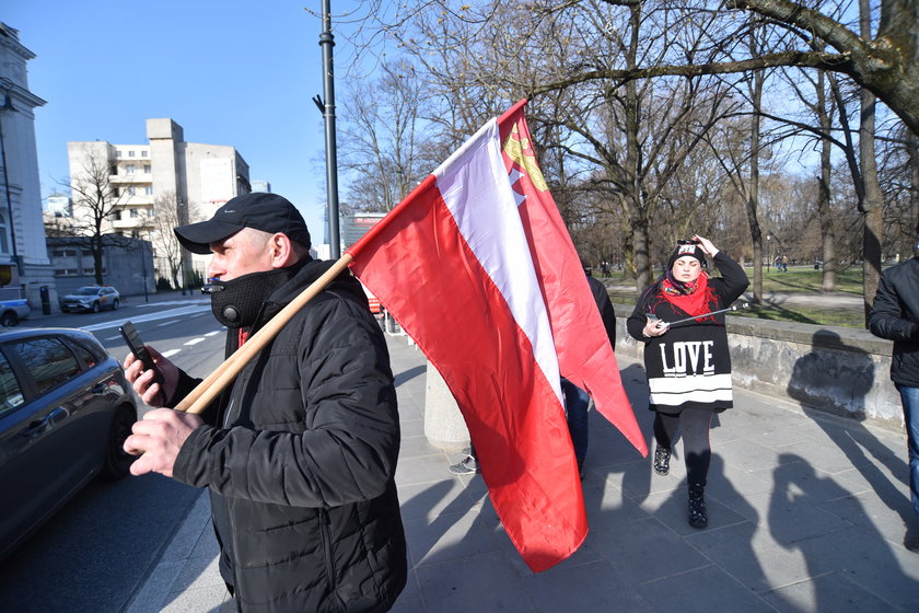 Tak policja przygotowała się na obchody 11. rocznicy katastrofy smoleńskiej