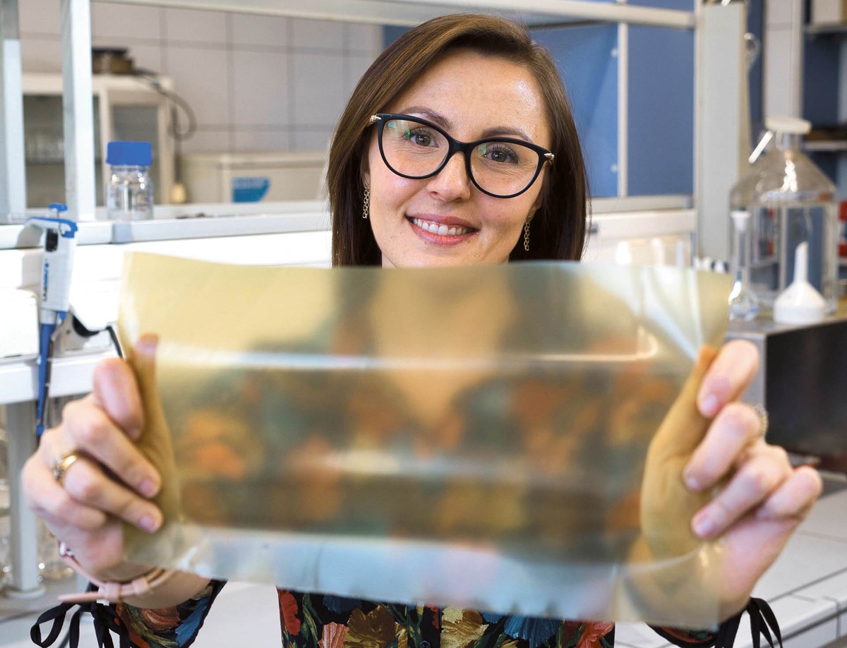 Zwyciężczyni VII edycji konkursu: dr inż. Ewelina Jamróz z Uniwersytetu Rolniczego im. Hugona Kołłątaja w Krakowie za „biopolimerowy nanokompozyt”