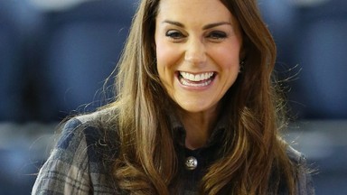 Kate Middleton podkreśla strojem... swoje pochodzenie!