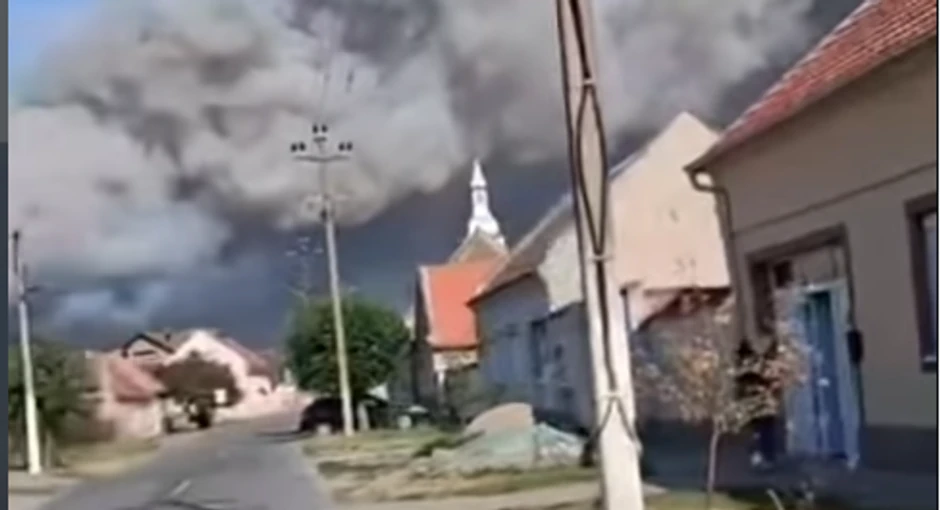 Požar u Deliblatskoj peščari snimljeno pre iz sela Kajtasovo