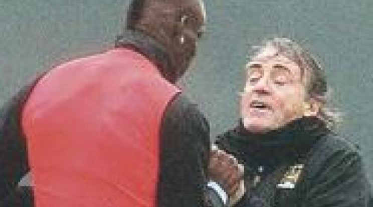 Balotelli nekiment Mancini edzőnek