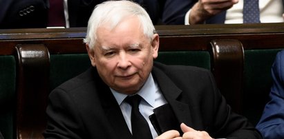 Nowe doniesienia. „Kaczyński nakłaniał mnie do wręczenia 50 tys. w kopercie”