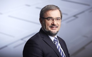 Krakus ceniony w Warszawie. ZUE nabiera wiatru w żągle