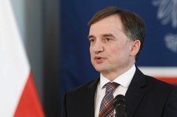 Ziobro skomentował słowa Jarosława Kaczyńskiego o osobach transpłciowych. "Stanowisko jest jasne"...