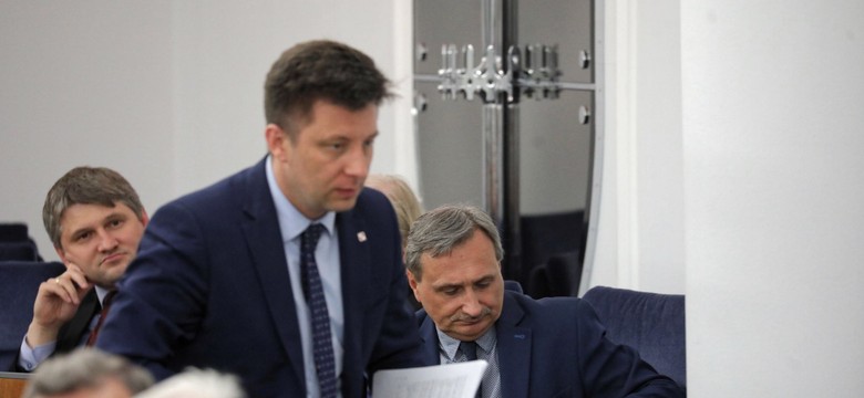 Dworczyk w Senacie: Rząd z radością przyjął zawieszenie strajku