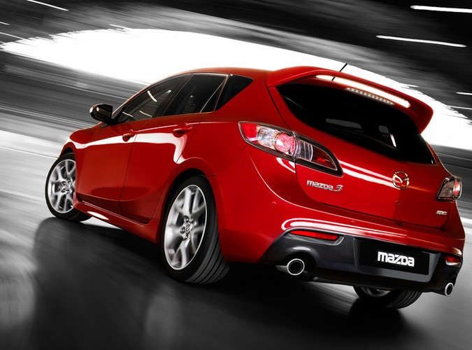 Frajda z jazdy powinna być przednia bowiem niemal pewne jest to, że pod podłogę wstawią mechanizm różnicowy o ograniczonym tarciu. Więcej szczegółów poznamy w czasie marcowej wystawy w Genewie