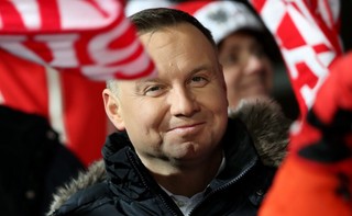 Półmetek kadencji Andrzeja Dudy: Cień Adriana i restytucja prezydentury