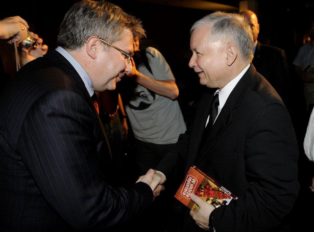 Kaczyński "zapiszczał" na sklepowej bramce. Co miał przy sobie?