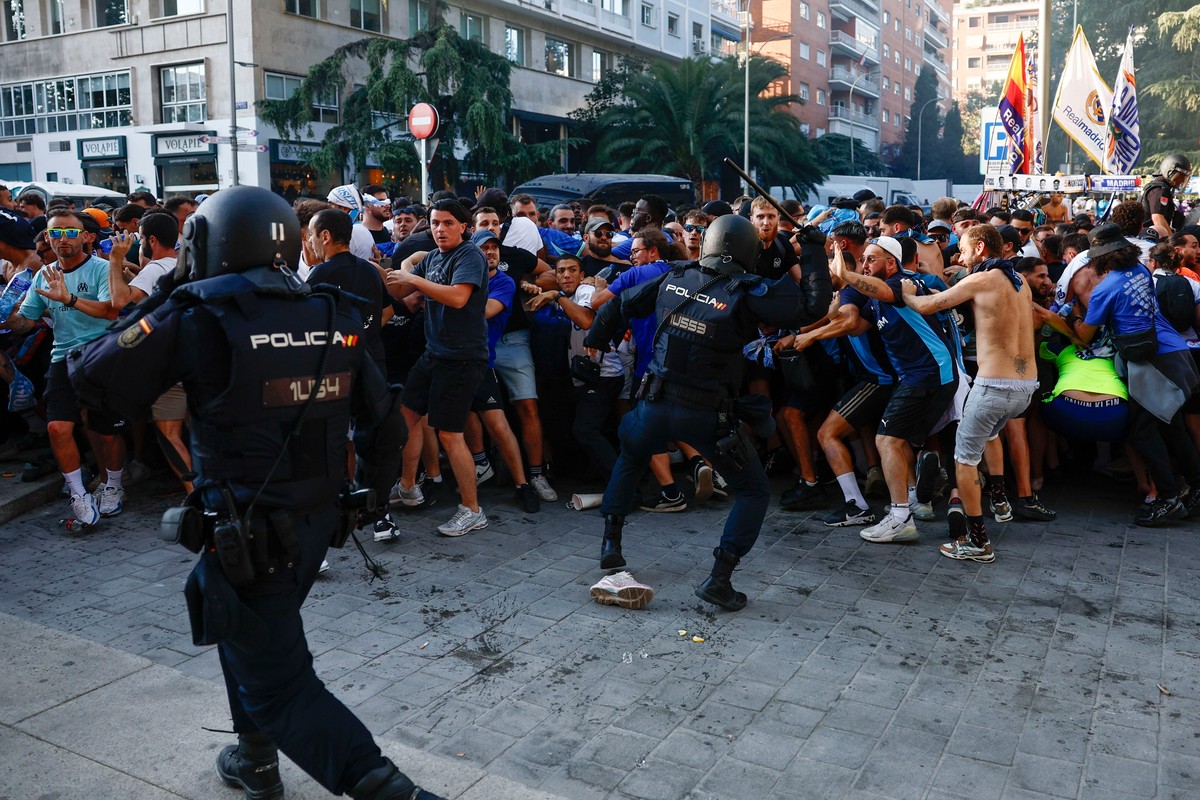 Dantejskie sceny w Madrycie. Brutalne starcia policji z kibicami Olympique Marsylia