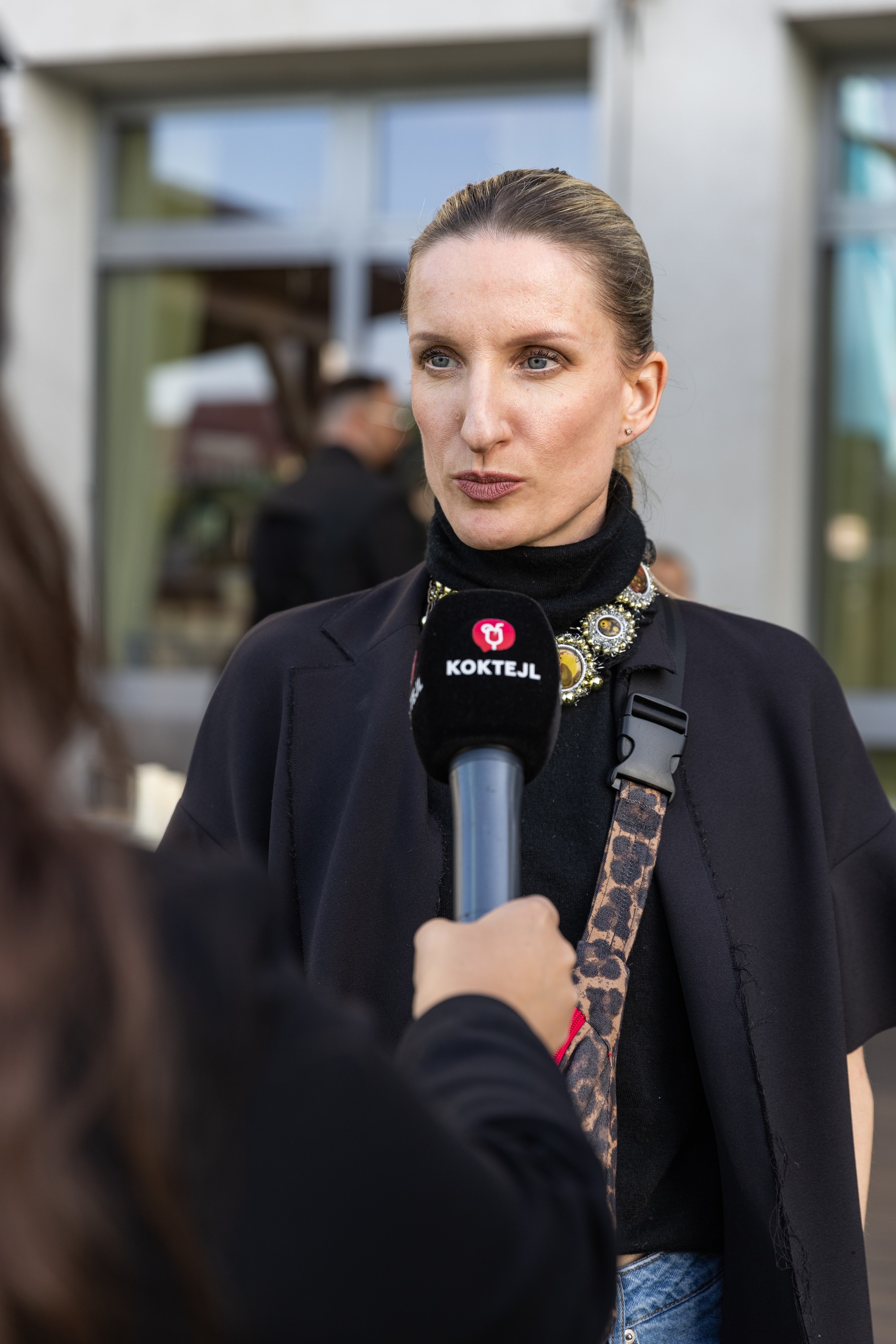 Adela Vinczeová na krste knihy Celeste Buckingham.