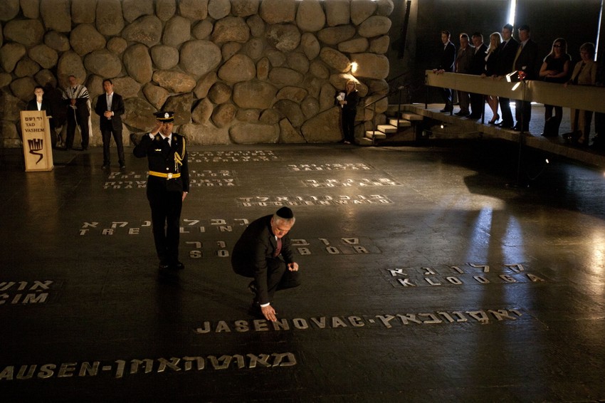 Nikolić pored imena logora Jasenovac u Jad Vašemu