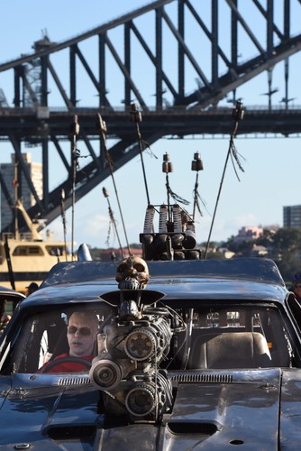 Ludzie Mad Maksa wjechali na ulice Sydney