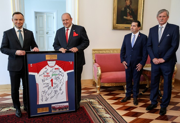 Prezydenta Andrzeja Dudy spotkał się z trenerem reprezentacji mężczyzn w piłce siatkowej Ferdinando De Giorgim