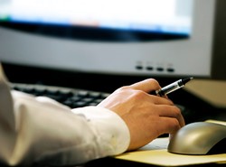 Publikowali wiadomości, zapłacą 3 tysiące