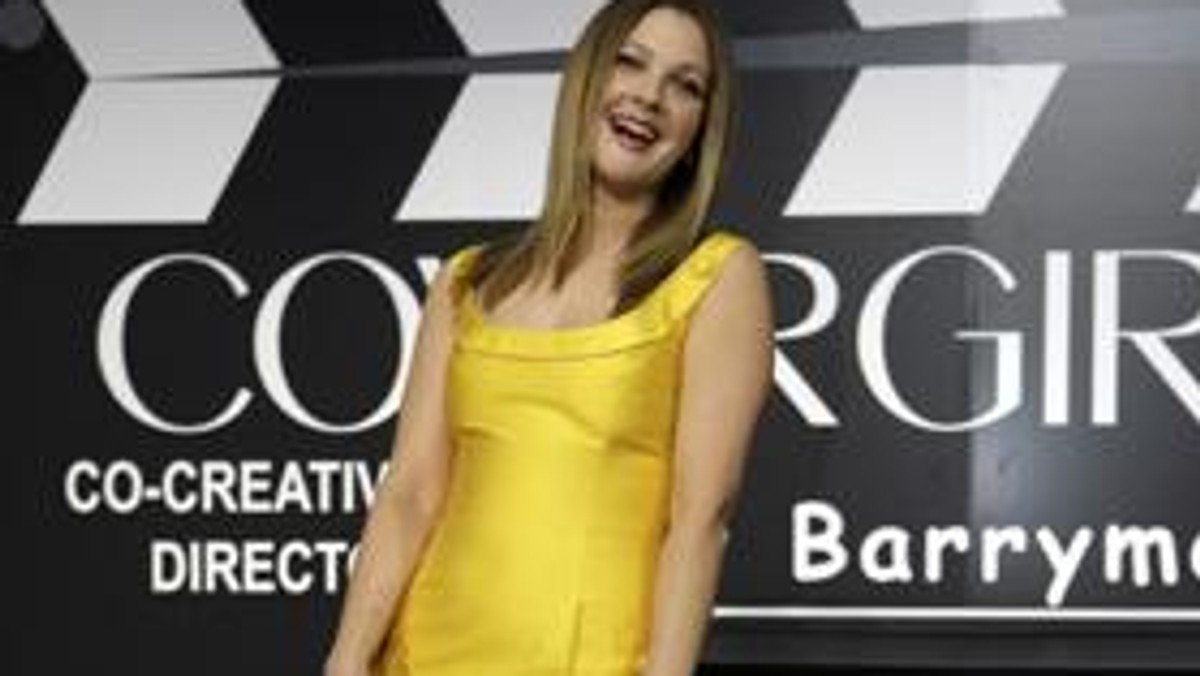 Drew Barrymore została nową twarzą koncernu kosmetycznego CoverGirl.