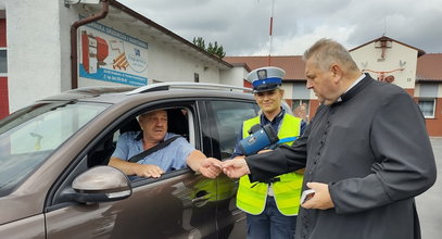 Kierowcy nie dowierzali własnym oczom. Policjanci mieli nie lada wsparcie podczas kontroli drogowej