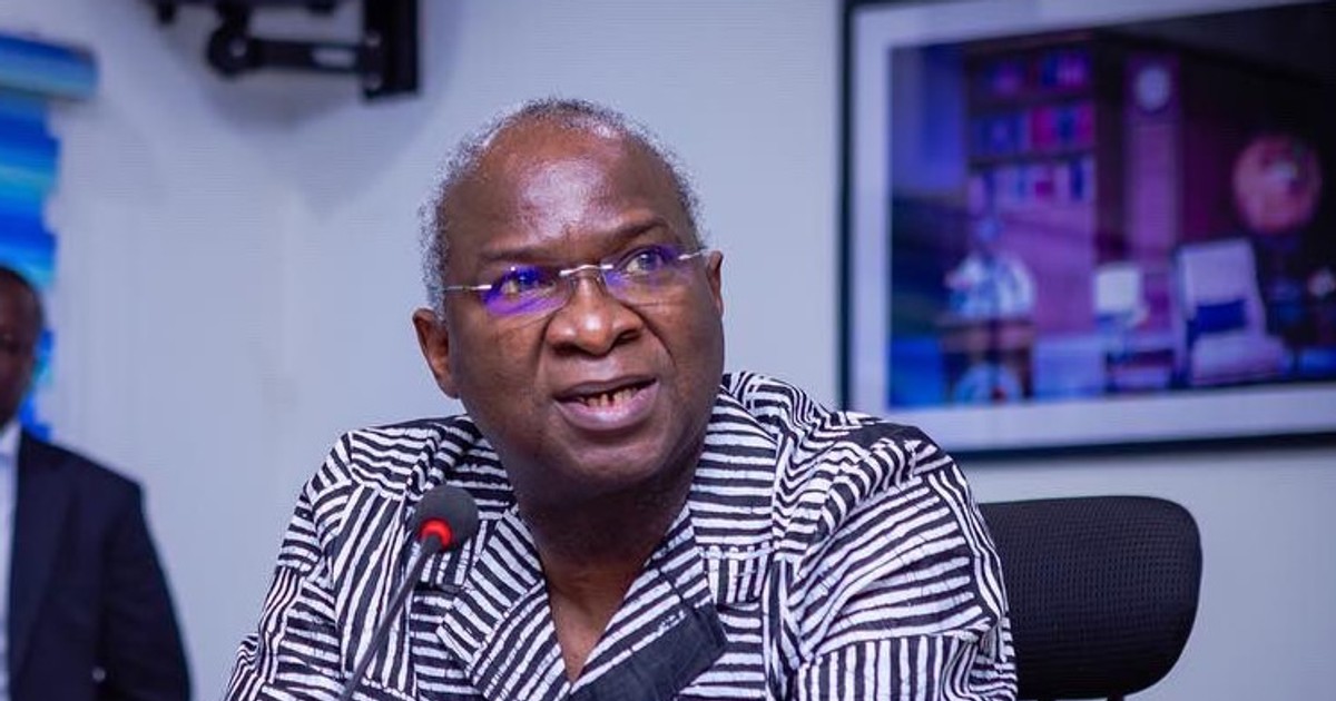 Fashola, wife absent at polling unit as Surulere elects Gbaja's replacement - Vimarsana News
