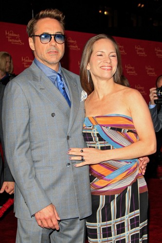 Robert Downey Jr. z żoną Susan Downey na premierze filmu 'Avengers: Czas Ultrona'