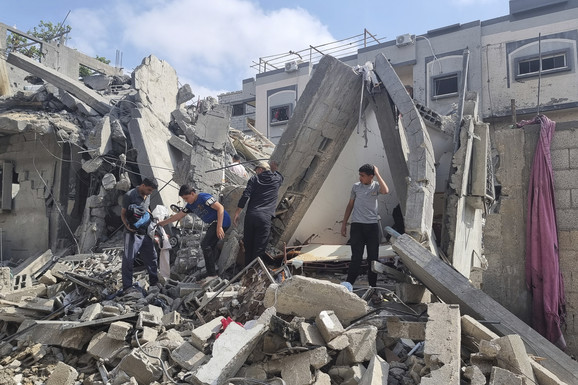 UN: Izraelski napad na Rafu ugrozio bi živote stotine hiljada Palestinaca
