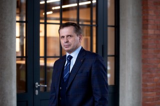 Prof. Stanisław Mazur: Bez pilnego i znaczącego wzrostu nakładów na oświatę i naukę polskie historyczne okienko zamknie się bezpowrotnie  [WYWIAD]