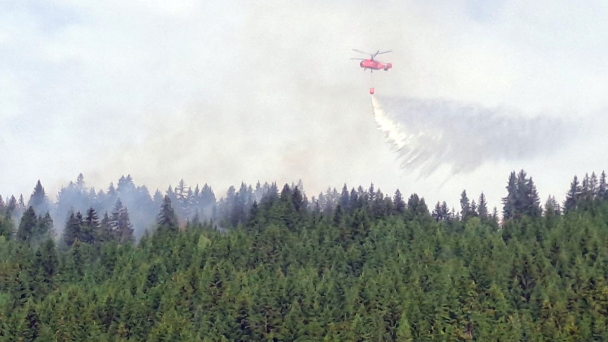 Gašenje požara u Srbiji helikopterima