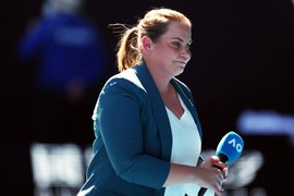 Jelena Dokić skinula 50 I KUSUR KILOGRAMA, onda i ODEĆU, pa nam na plaži POKAZALA SVE: Grudi balkanske U PRVOM PLANU dok ona iz Hrvatske piše o osmehu