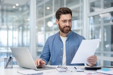 Pracodawcy sprawdzą zaświadczenia stażowe z ZUS online. Nowa usługa już działa