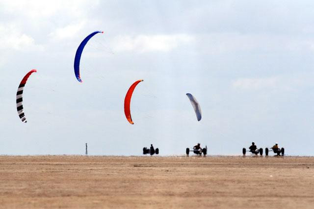 Galeria Buggykiting na największej plaży Europy, obrazek 1