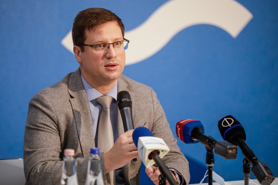 Gulyás Gergely Miniszterelnökséget vezető miniszter szerint nem kizárt, hogy újra be kell majd oltani mindenkit /Fotó: MTI Rosta Tibor