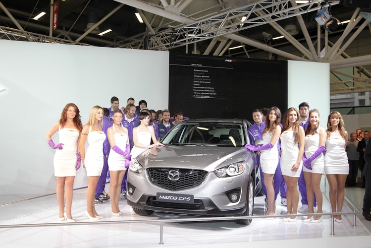 Nina Senicar - serbska supermodelka