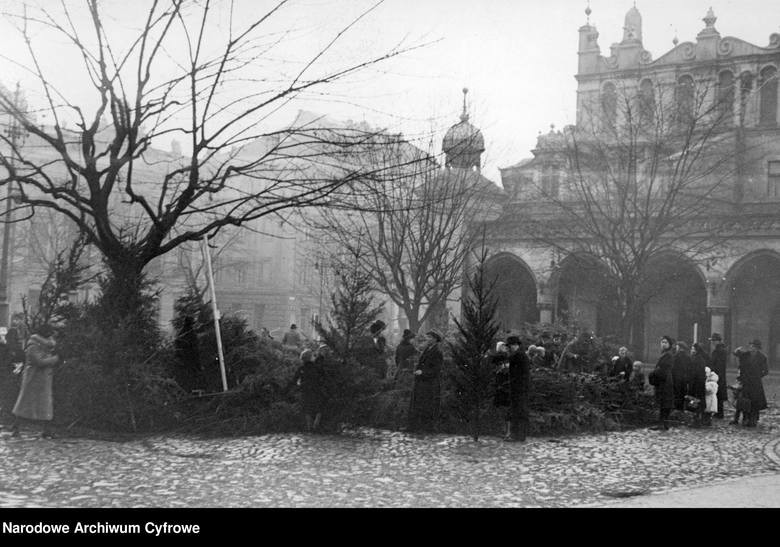 Bożonarodzeniowe drzewko w okupowanej Polsce kosztowało kilkadziesiąt razy więcej niż przed wojną
