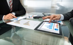 Koniec epoki ujemnych stóp. Negatywne skutki uboczne stają się coraz poważniejsze