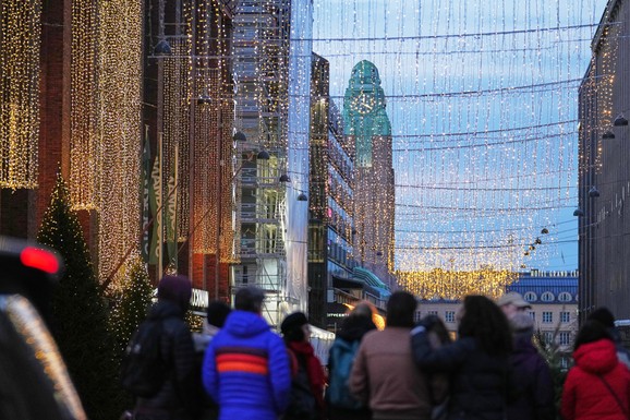 KOLAPS PRETI ZEMLJI EU! "Najsrećnija država na svetu" u velikim problemima: Okrenuli leđa Rusima, izgubili milijarde, sada im prete i iz Brisela