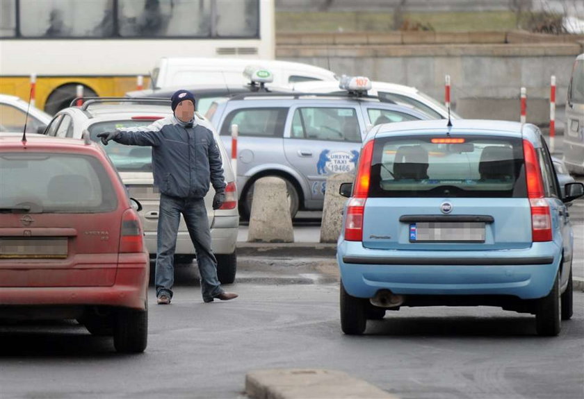 straż miejska, stacze parkingowi, strażnik, strażnicy