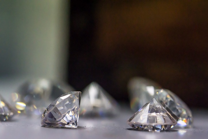 Aprilgeborene haben den wertvollsten aller Edelsteine als Glücksstein: den Diamanten.