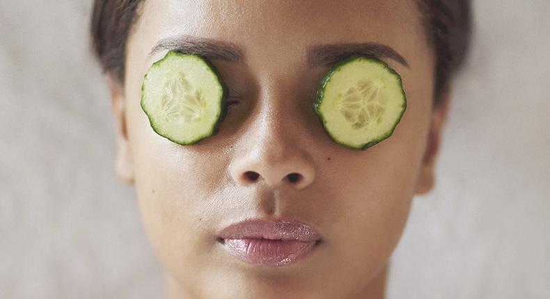 Homemade remedies to get rid of eye bags [Healthline]