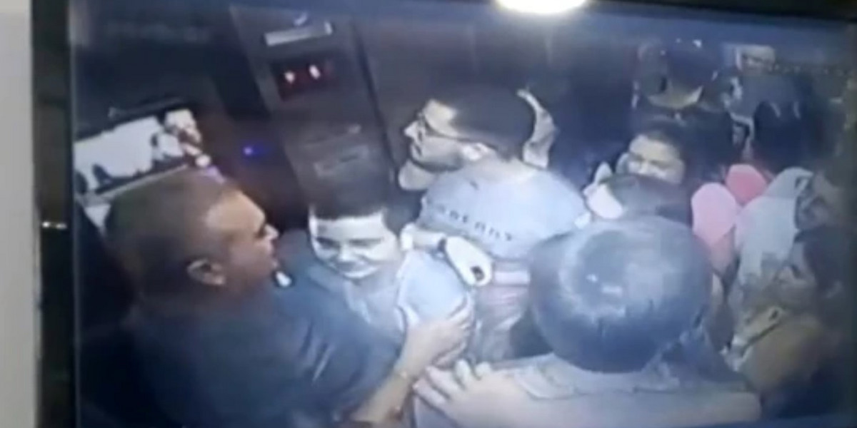 Brazylia. Do windy wcisnęło się 11 osób. Nie wytrzymała przeciążenia.