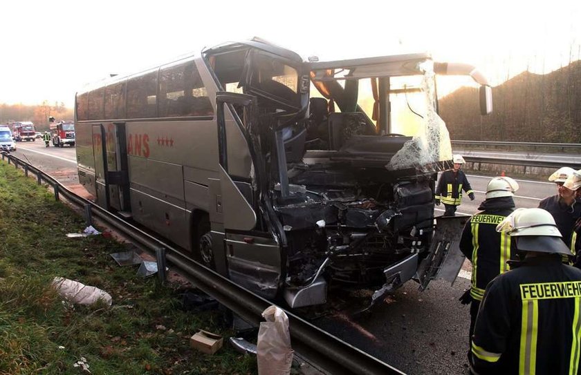 Wypadek autokaru z Polakami w Niemczech. 17 rannych!