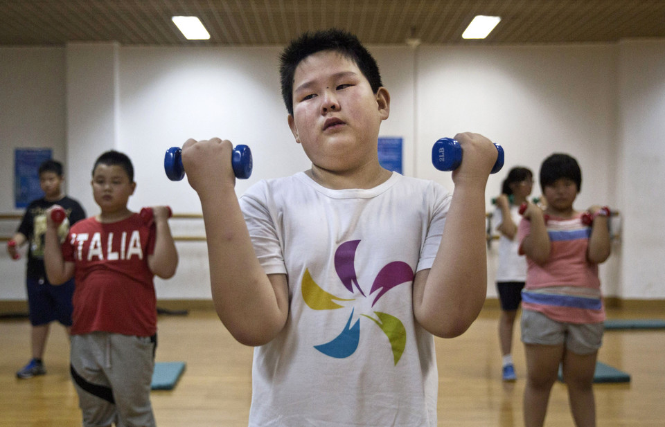 Chińskie obozy dla otyłych dzieci