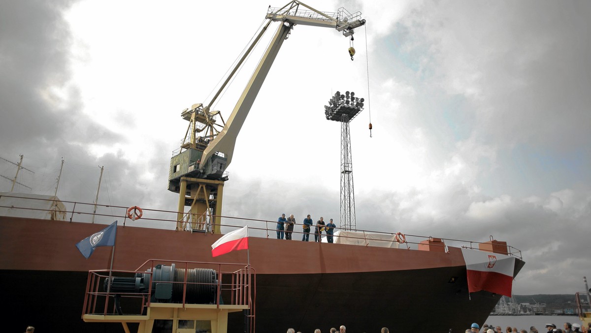 Wkrótce o potędze polskiej Marynarki Wojennej będą stanowić marynarki i noszący je admirałowie